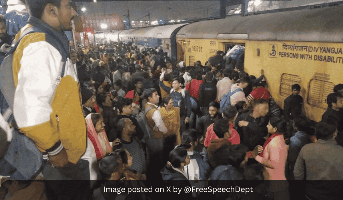 At Least 18 People Die in Crowd Crush at Delhi Railway Station During