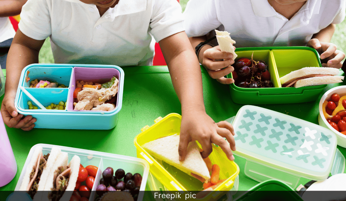 Is It Unhealthy to Eat from Plastic Containers